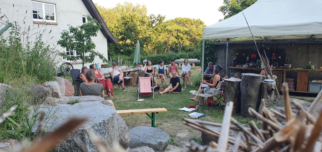 Apartment Vera, Naehe Binz In Traumhafter Alleinlage, 4-8 P. Zirkow Bagian luar foto